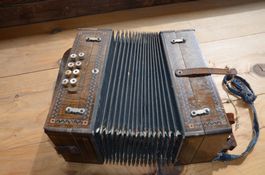 Antikes Schweizerörgeli, Handorgel, Musikinstrument