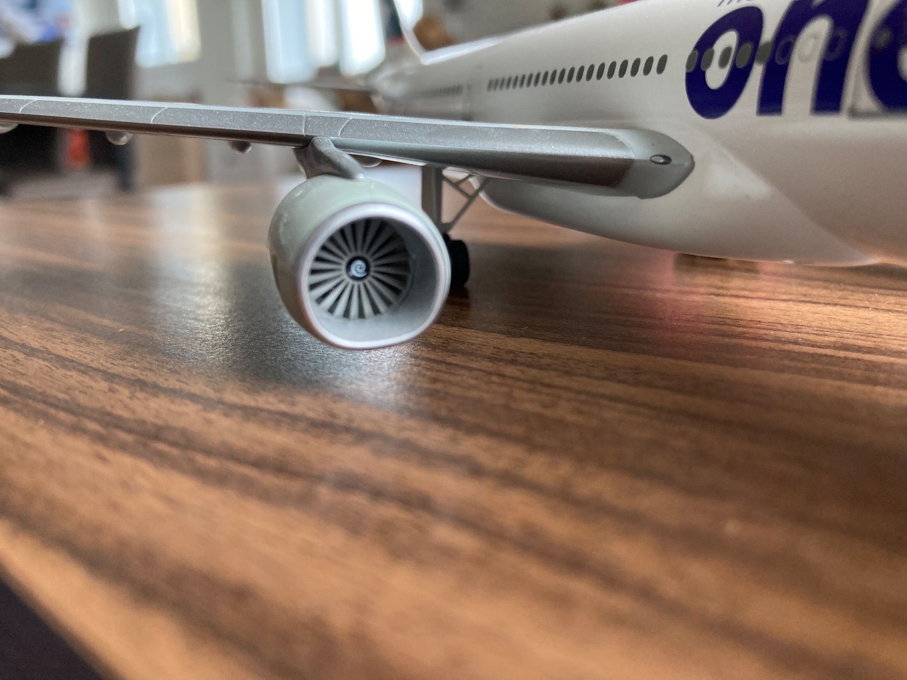 Airbus Kit di modellismo & Modellini statici: Cathay Pacific Airbus A330 Oneworld 1:200 – Usato da Bassersdorf venduto da SWISS77W 2