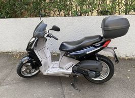 Roller Aprilia Sportcity 125