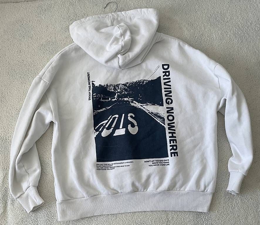Maglioni & Felpe: Weisser Hoodie mit Print Driving Nowhere  – Usato da Luzern venduto da Andrej35 2