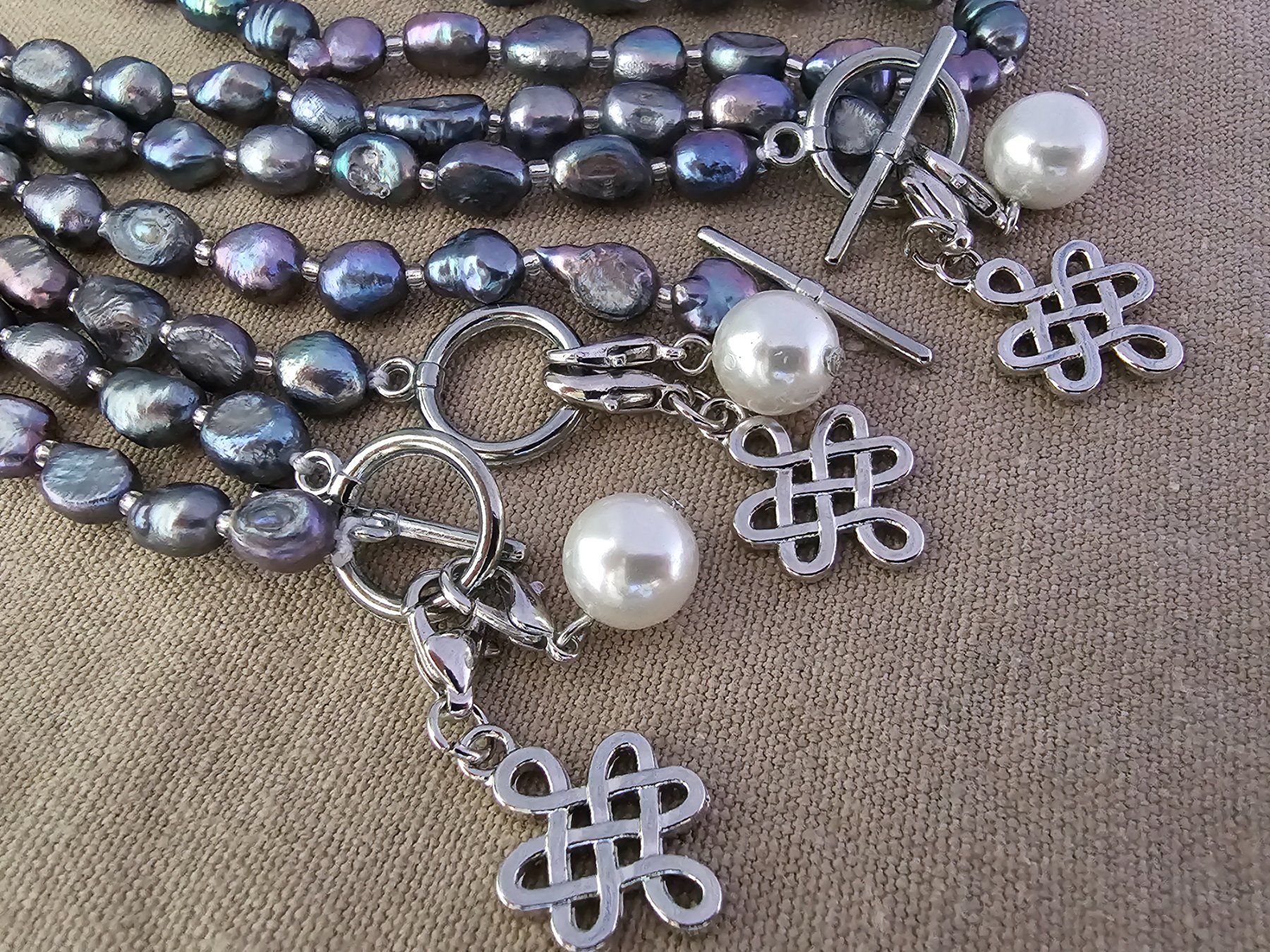 Catenine: Perlenkette lang Kette Zuchtperlen multicolor mit Charme – Nuovo (secondo la descrizione) da Riedt b. Erlen venduto da Gottestraene 4