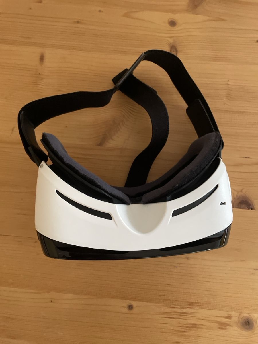 Samsung Casco VR: Samsung Gear VR Brille powered by Oculus – Usato da Spreitenbach venduto da Gloxinia 5