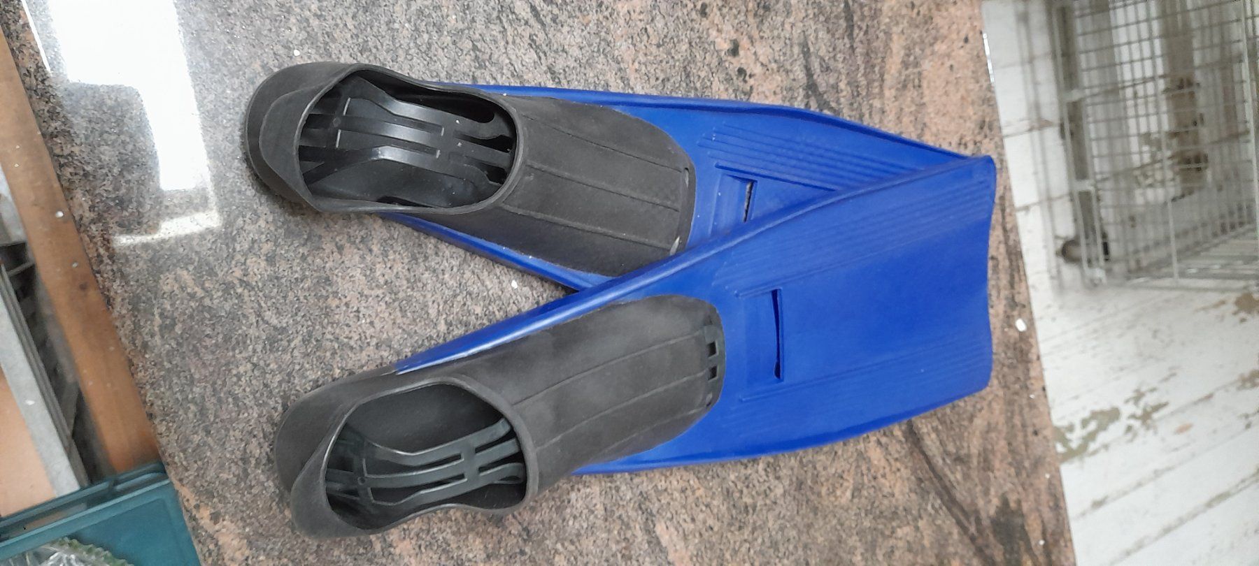 Pinne, Maschere & Boccagli: Schwimm Flossen gröss 8-11 – Nuovo e nell'imballaggio originale da Stetten AG venduto da Theres82