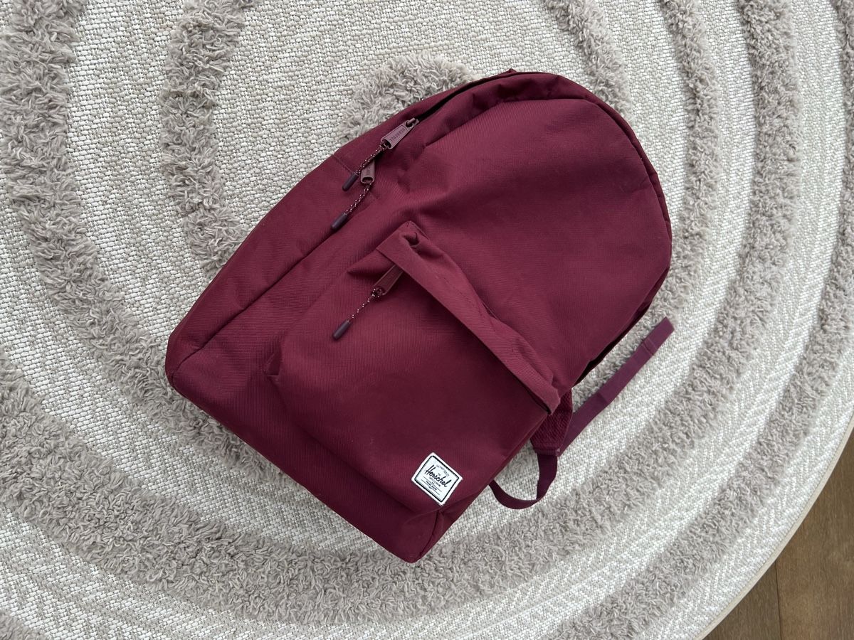 Herschel Zaini: Herschel Rucksack Bordeaux – Usato da Zug venduto da Ratna