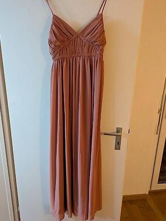 H&M Robes: Abendkleid H&M – D'occasion à Zollikofen par Debern_