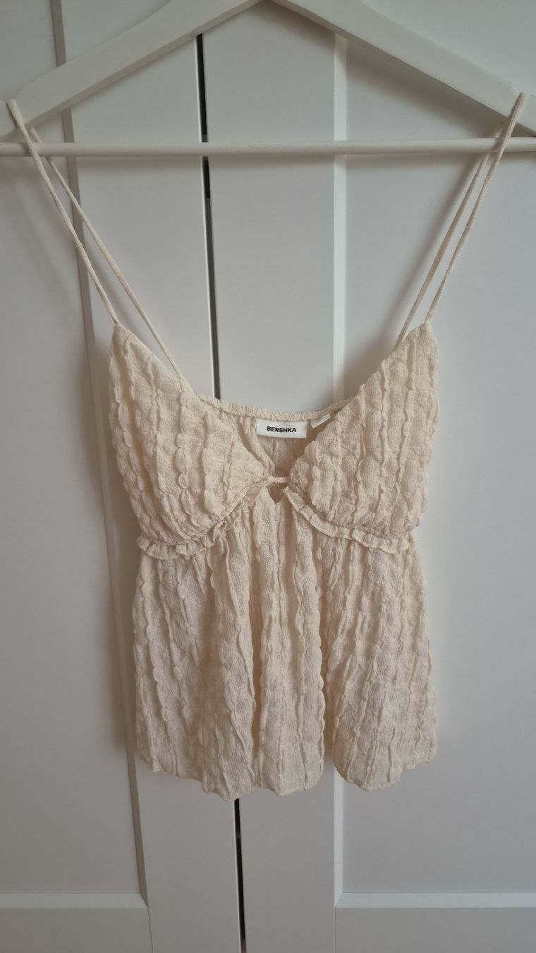 Bershka Tops: Bershka Top Beige – Neu (gemäss Beschreibung) aus Wetzikon ZH von ELIVNE 4