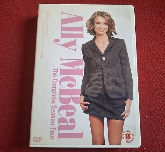 Tutti i DVDs: Ally McBeal: The Complete Seasons 4 & 5 – Usato da Olten venduto da J.Gr