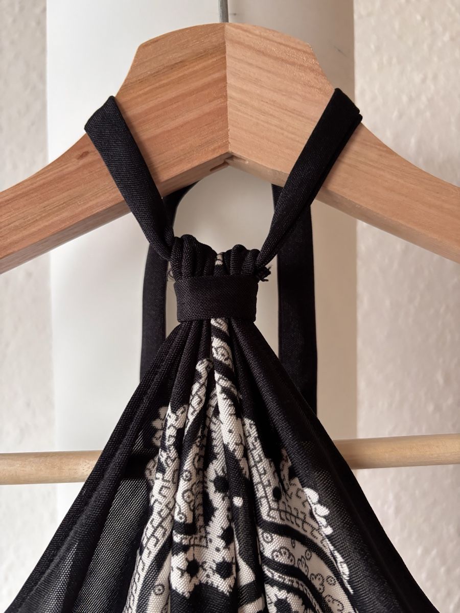 Kookai Top: Top triangle Kookai noir et blanc taille unique  – Nuovo (secondo la descrizione) da Onex venduto da ali_8gbq 1