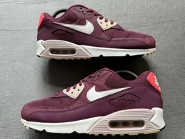 Nike Air Max 90, Grösse 36.5, "Villain Red / Champagne Pink"
