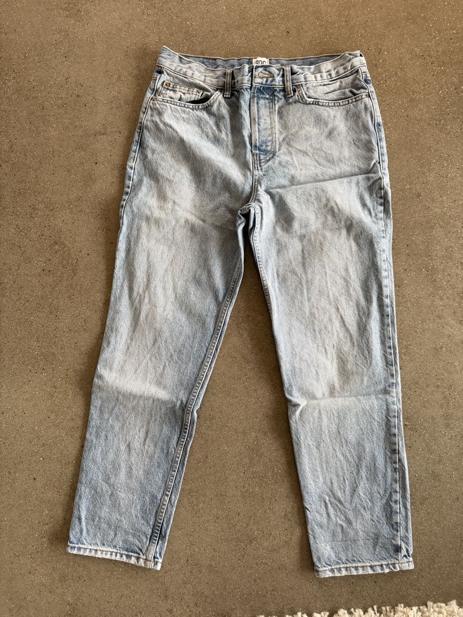 Urban Outfitters Jeans: Jeans – Nuovo (secondo la descrizione) da Lotzwil venduto da etienneundjoelle