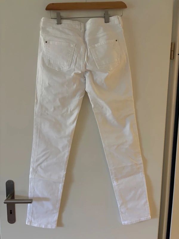 Massimo Dutti Jeans: Damen Jeans Weiss Slim Fit – Nuovo (secondo la descrizione) da Rafz venduto da mar_j7dl 1