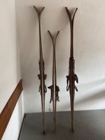 Holz Skier mit Bindung alt 3 Stk. Dekoration