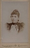CDV Ossent-Portner, Lausanne - Frau, Mode