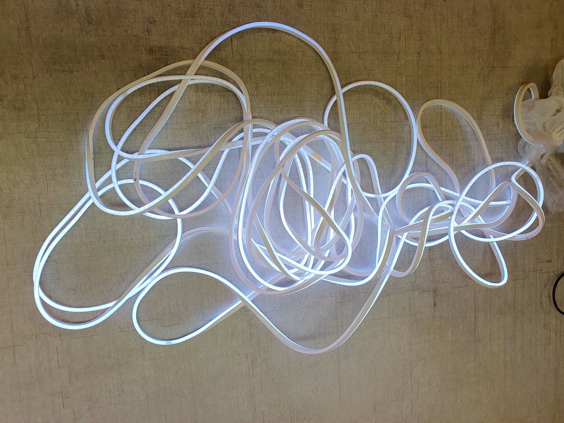 Ghirlande e barre luminose: Neonflex 25 m, aussen – Usato da Ehrendingen venduto da Salami1