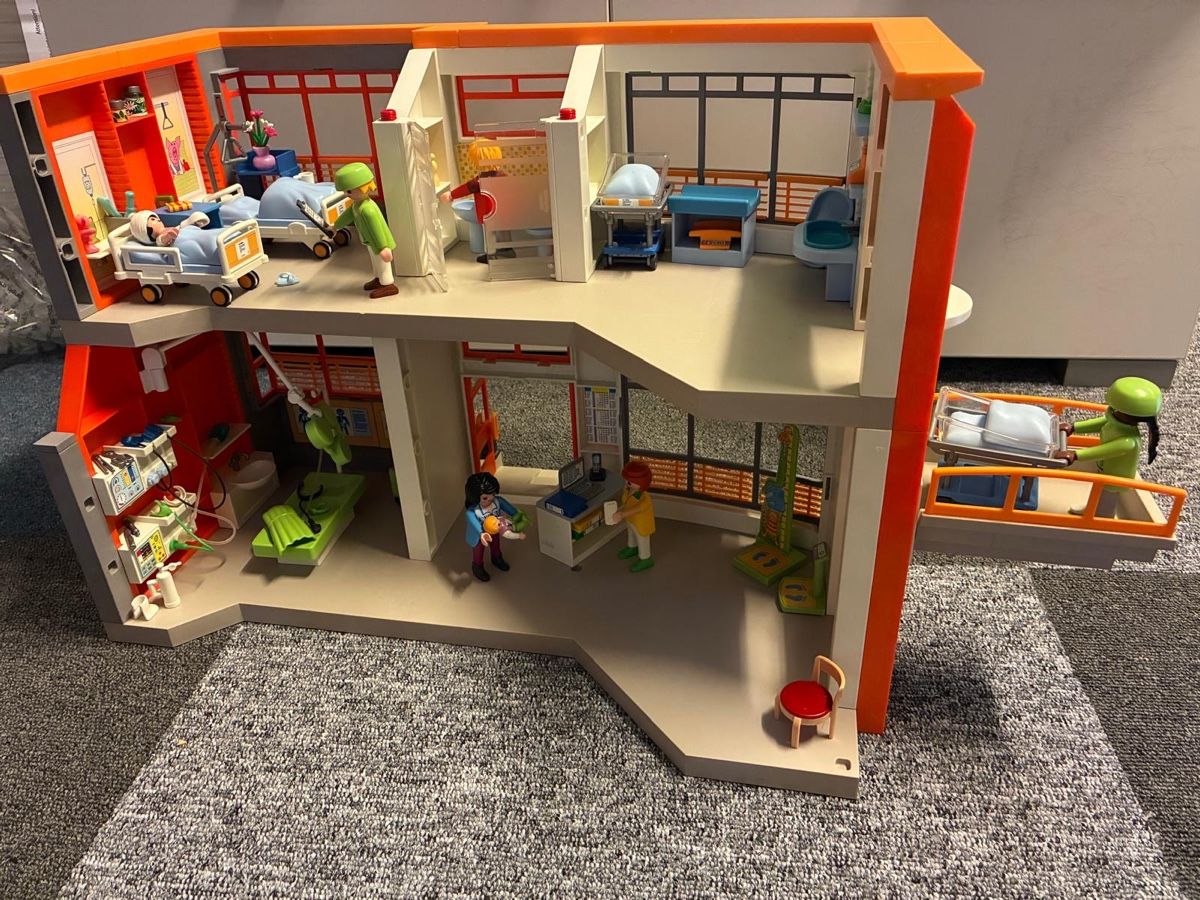 Playmobil Spielzeuge: Playmobil Spital – Gebraucht aus Kreuzlingen von Faebuu 1