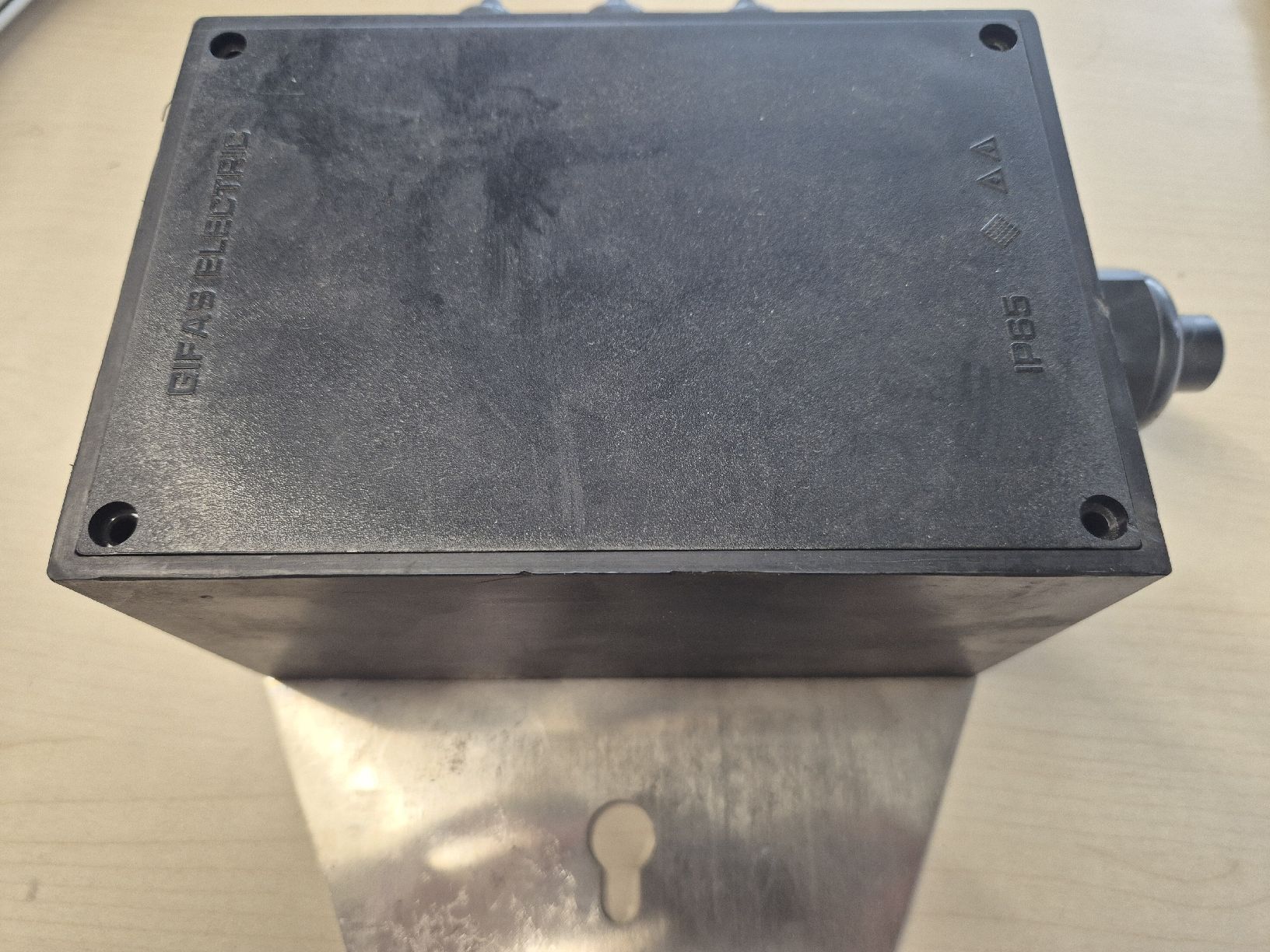 GIFAS Alimentazione elettrica: GIFAS Abzweigdose IP65 – Nuovo (secondo la descrizione) da Krauchthal venduto da 4by4 4