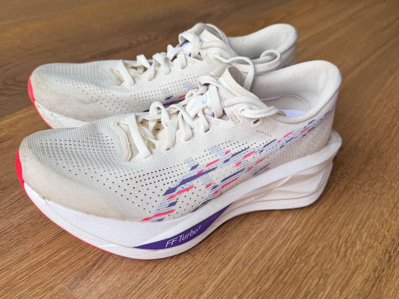 Asics Scarpe da donna: Asics Sonicblast (38) – Nuovo (secondo la descrizione) da Winterthur venduto da xywint