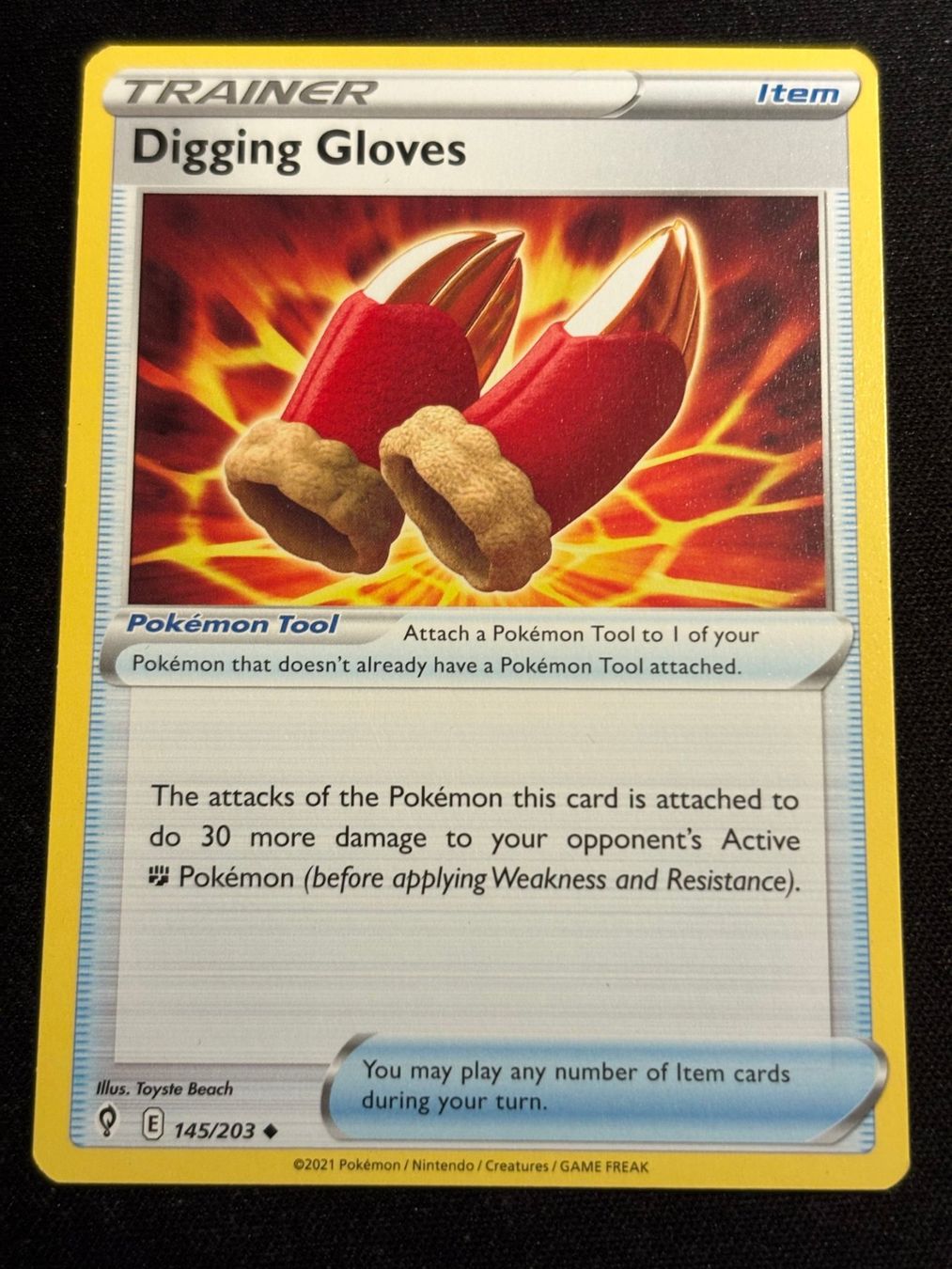 Pokémon Carte collezionabili: Pokemon Digging Gloves - Evolving-Skies 145/203 - English – Usato da Bern venduto da Big_GS