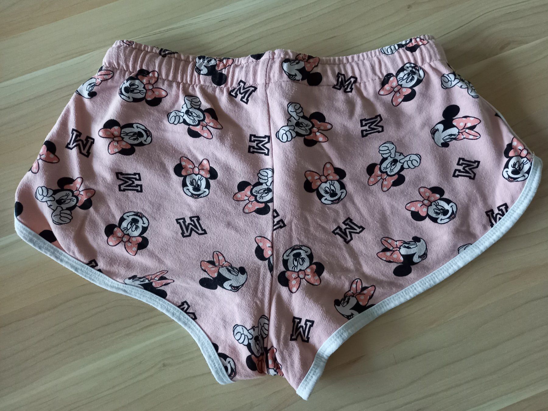 Pantaloni: Minnie Maus-Shorts in Grösse S – Usato da Obernau venduto da Corolli 1