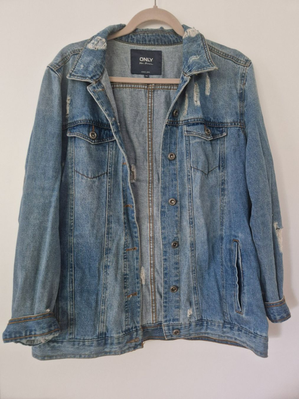Only Giacche: Jeansjacke mit Print – Usato da Schinznach Dorf venduto da mast8919