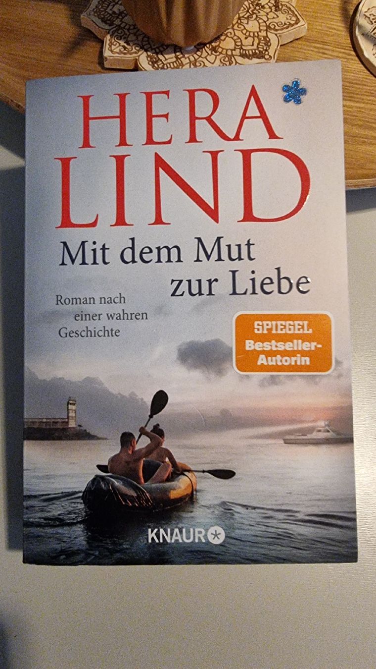 Libri: Hera Lind - Mit dem Mut zur Liebe neuwerig – Nuovo (secondo la descrizione) da Wigoltingen venduto da Zuckerfee84