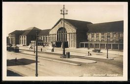 Basel, Badischer Bahnhof mit Strassenbah