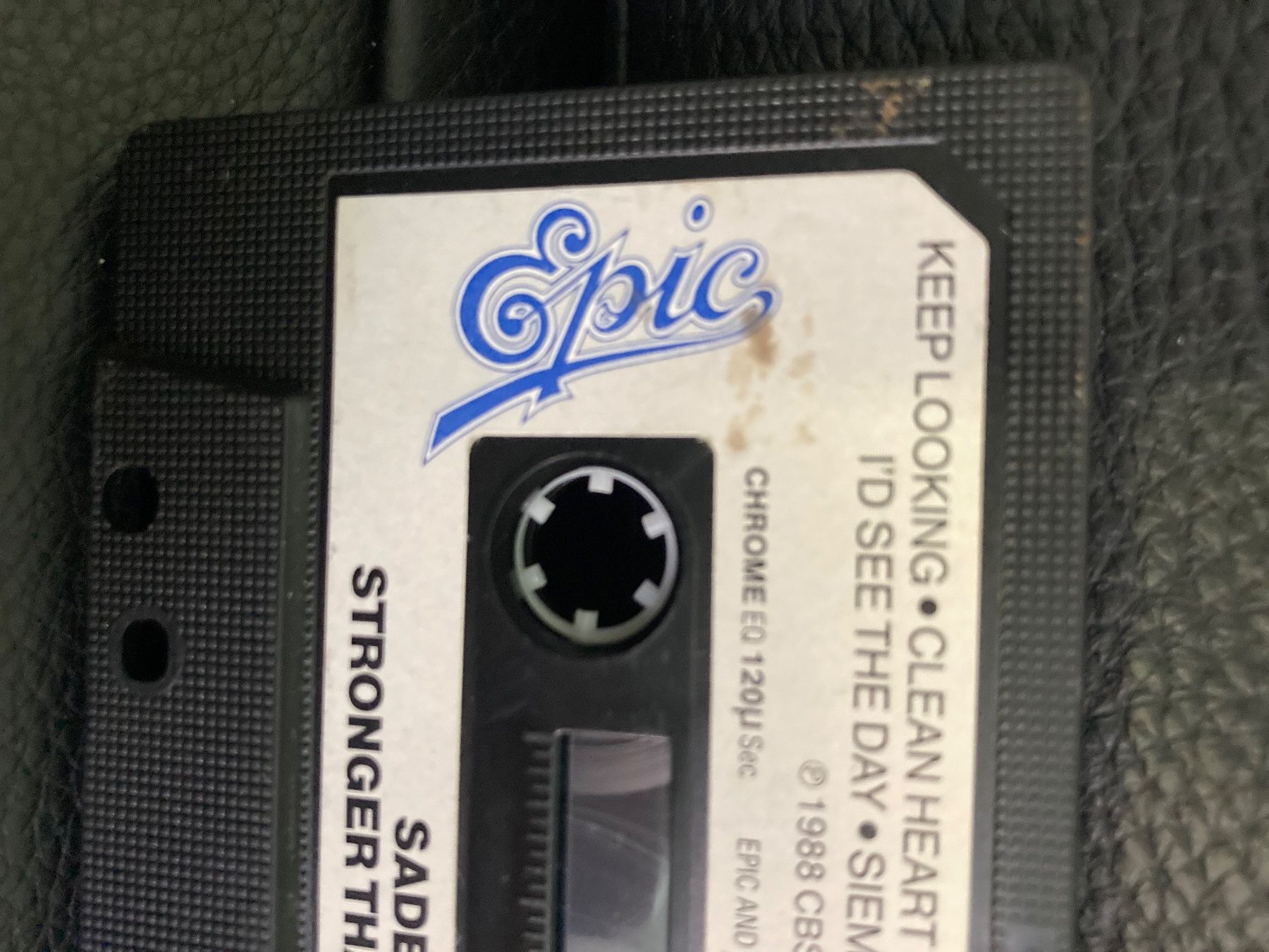 Cassettes audio: Sade - Stronger Than Pride - Cassette – D'occasion à Bern par TotheMoonnn 3
