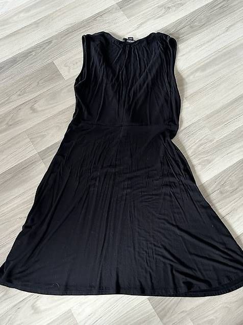 Vestiti: DKNY Kleid schwarz, neu, M – Usato da Leuzigen venduto da nora999