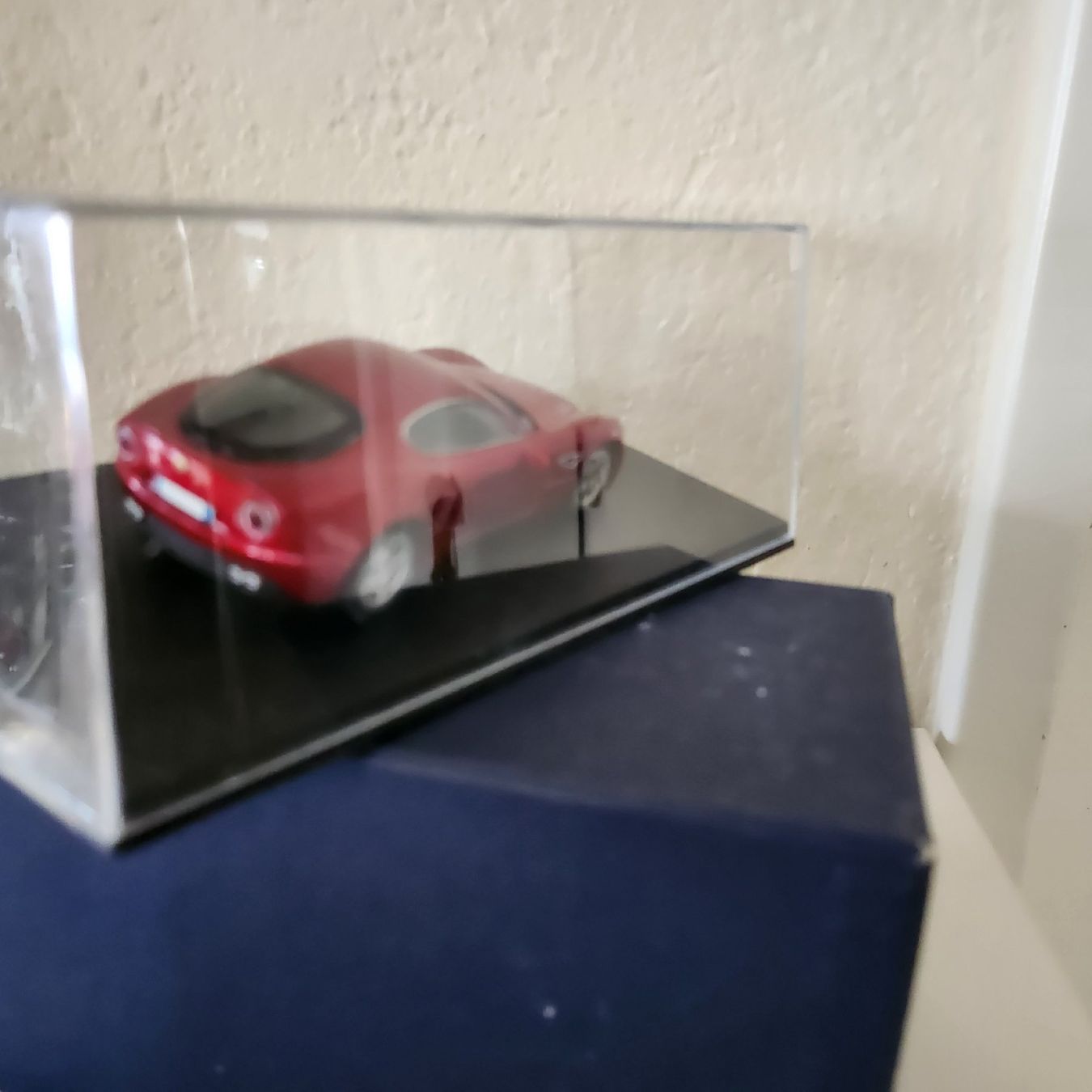 Alfa Romeo Modellautos: Alfa Romeo 8C Rot Metallic 1:43 – Neu (gemäss Beschreibung) aus Unterägeri von 0alfa0 1