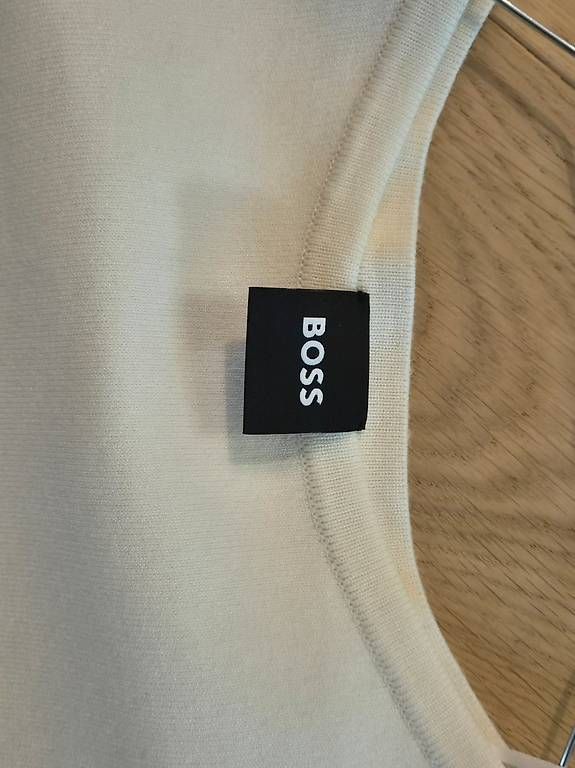 Vestiti: Hugo Boss Festkleid weiss – Usato da Frauenfeld venduto da Angie25 1