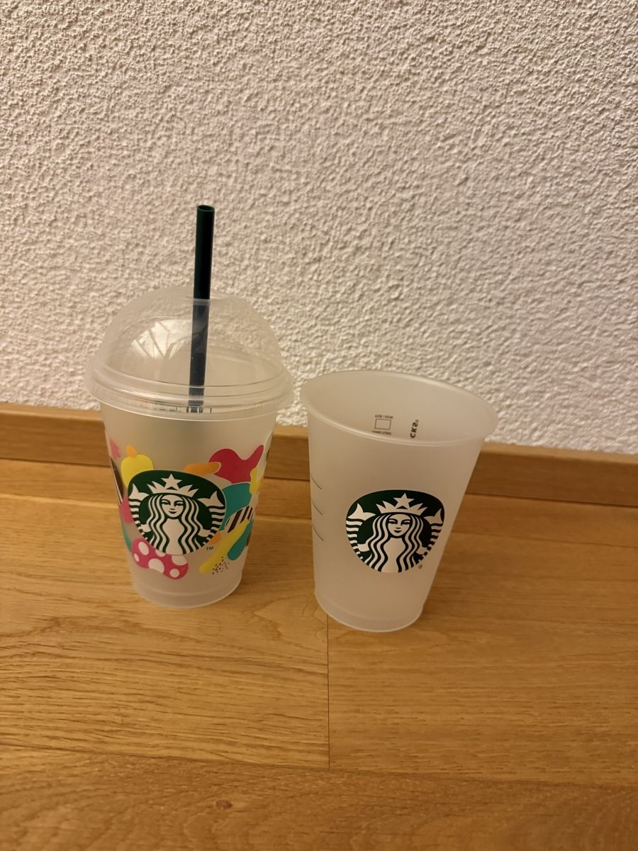 Trinkflaschen & Thermosflaschen: Starbucks Becher, wiederverwendbar, Set mit 2 Stk. – Gebraucht aus Hedingen von vane.zh