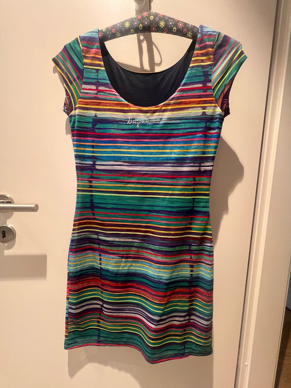 Desigual Kleider: Robe desigual taille XS – Gebraucht aus Collombey von svea16
