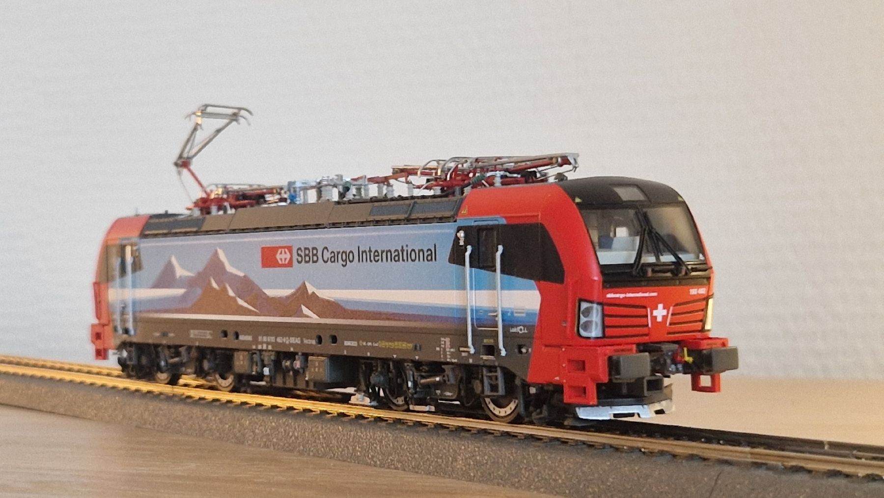 LS Models Modellini di ferrovie: LS MODELS DC PI90001: Br193-462 Vectron SBB Cargo Inter.  – Nuovo (secondo la descrizione) da Lausanne venduto da Greg755 1