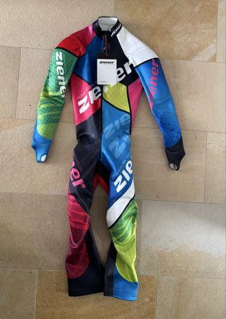 Renndress neu Gr. 140