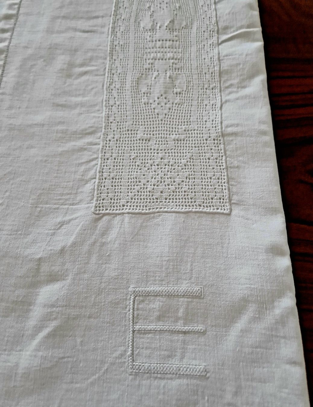 Biancheria da letto: 2 Leintücher mit Spitze/ Monogramm Th E – Usato da Bern venduto da Antikbatik 4