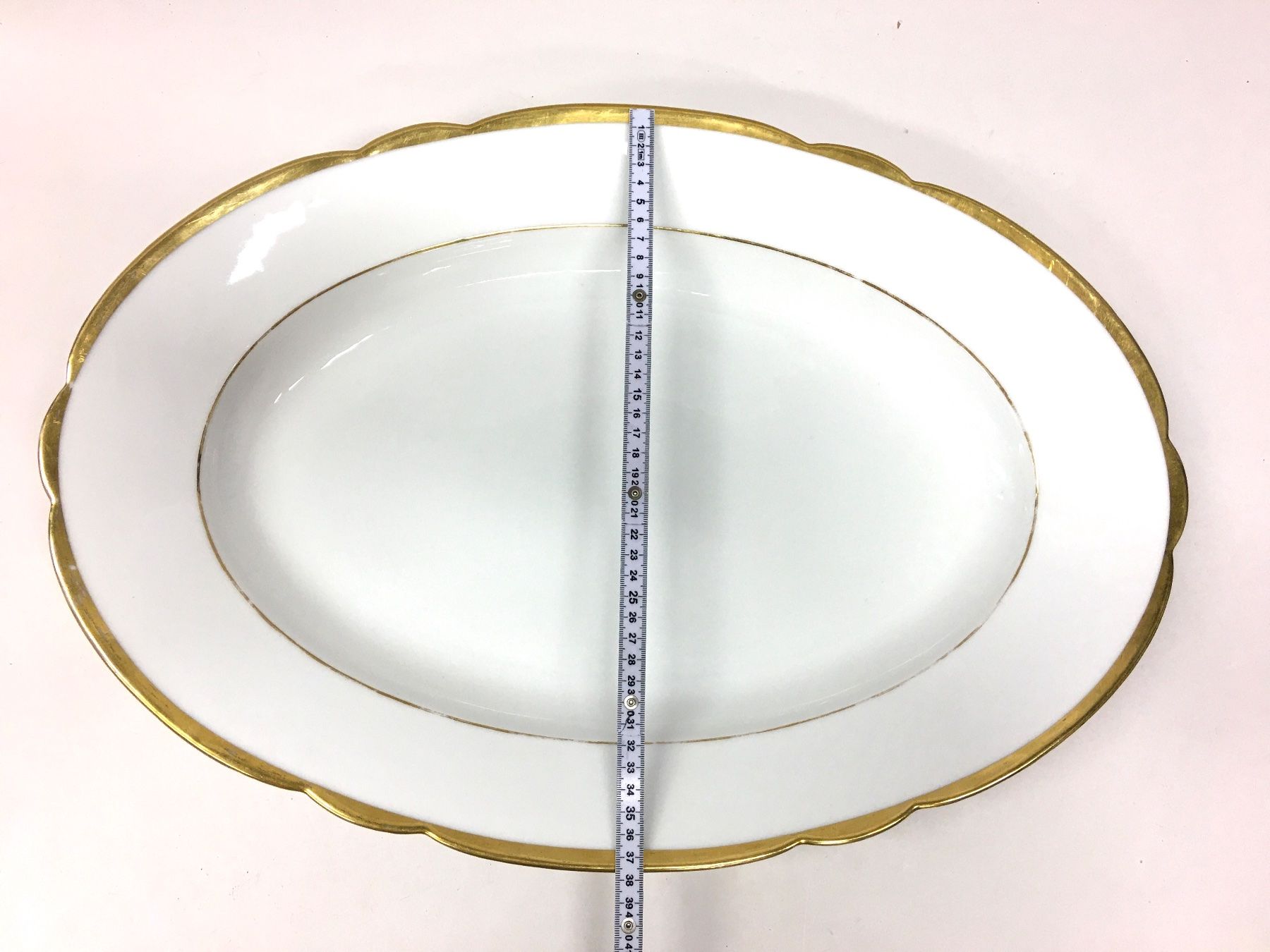 Servierplatten: Servierteller oval weiss mit Goldrand Grösse 56cm – Gebraucht aus Olten von ELHANDEL 4