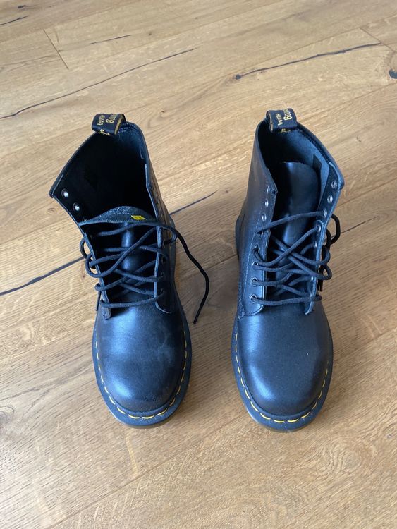 lacets Dr martens 1460 vonda roses noir