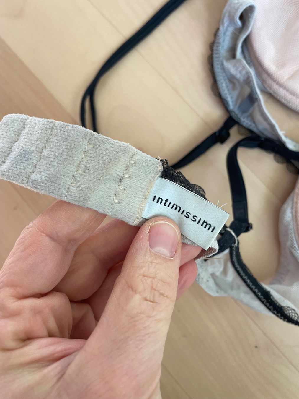 Intimissimi Altra biancheria intima: 5 BH bras 75/80C – Usato da Zürich venduto da Angela_Fashion_Lover 8