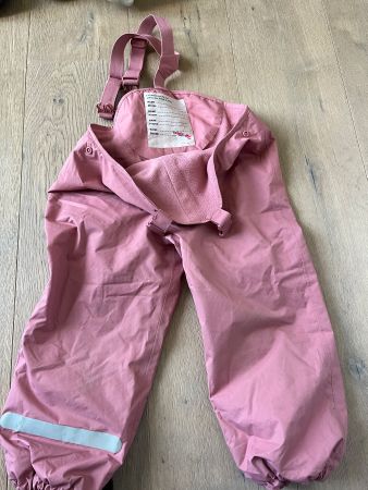 Regenhose mit Trägern rosa gebraucht guter Zustand