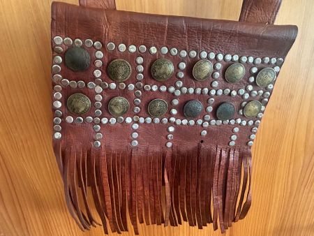 Umhängetasche Leder Fransen Nieten Boho
