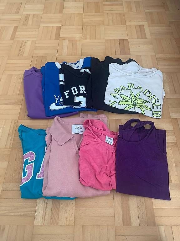 Camicie, T-shirt & Polo: Kinder T-Shirts 146/152 – Usato da Zürich venduto da Andjanett