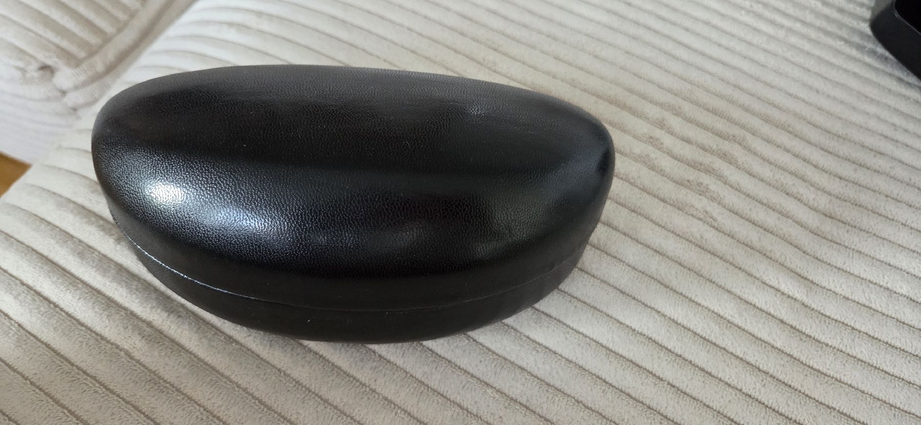 Moschino Brillen & Gläser: Original Moschino Sonnenbrille mit Etui – Gebraucht aus Oberembrach von ser_pqh5 4