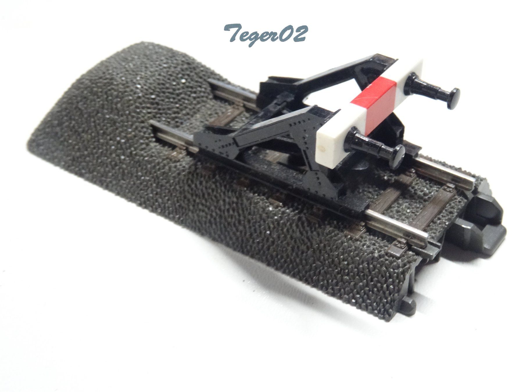 Märklin Modellini di ferrovie: Märklin H0 24977 C-Gleis Prellbock – Nuovo (secondo la descrizione) da Hochdorf venduto da Teger02