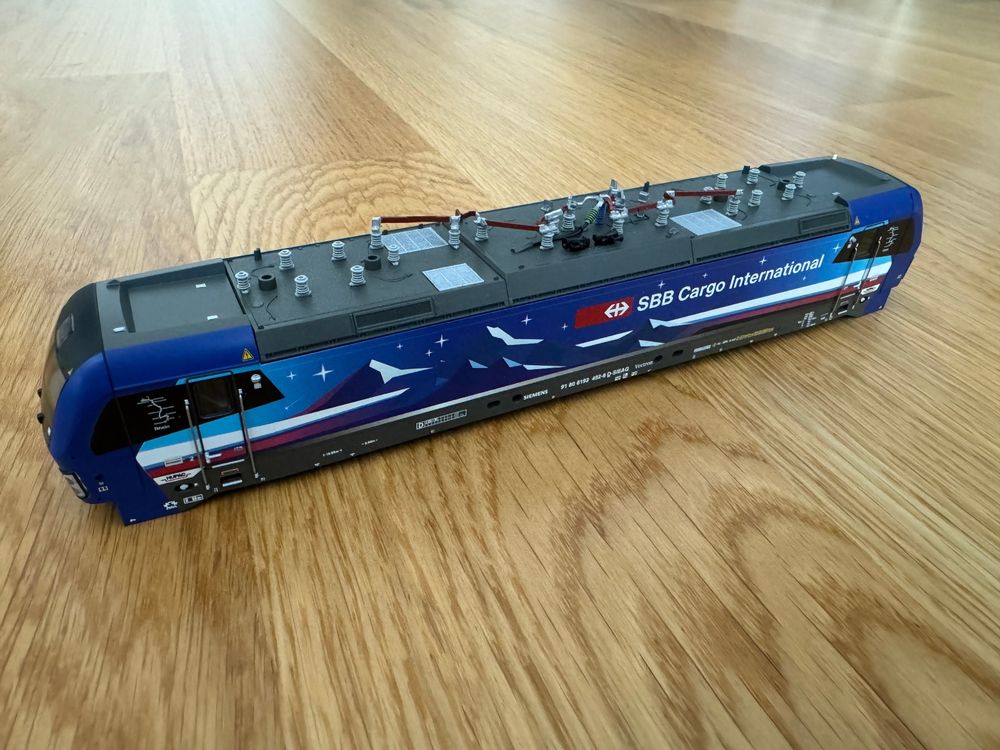 Roco 143105 Gehäuse für 73116 D-SIEAG SBB 193 Vectron HUPAC (Gebraucht ...