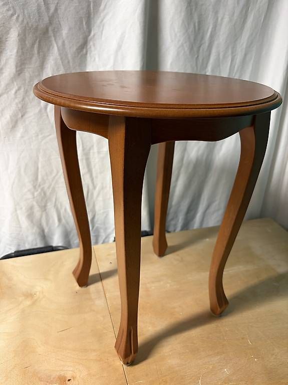 Tables: Stiltisch – D'occasion à Rapperswil SG par welmero