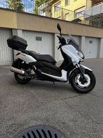 Yamaha X-MAX 250