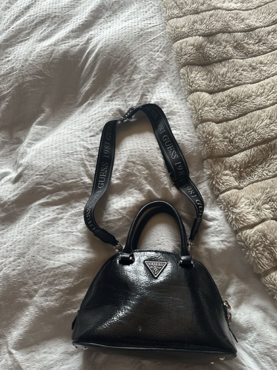 Guess Borse da donna: Elegante schwarze GUESS Handtasche – Nuovo (secondo la descrizione) da Wichtrach venduto da sarai01 1