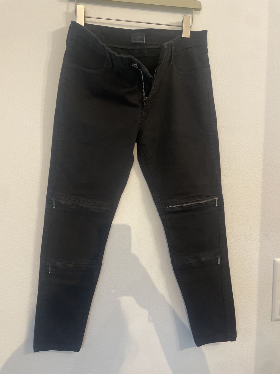 Zara Hosen: Zara Man schwarze Jeans mit Reissverschlüssen – Gebraucht aus Winterthur von Lili3435
