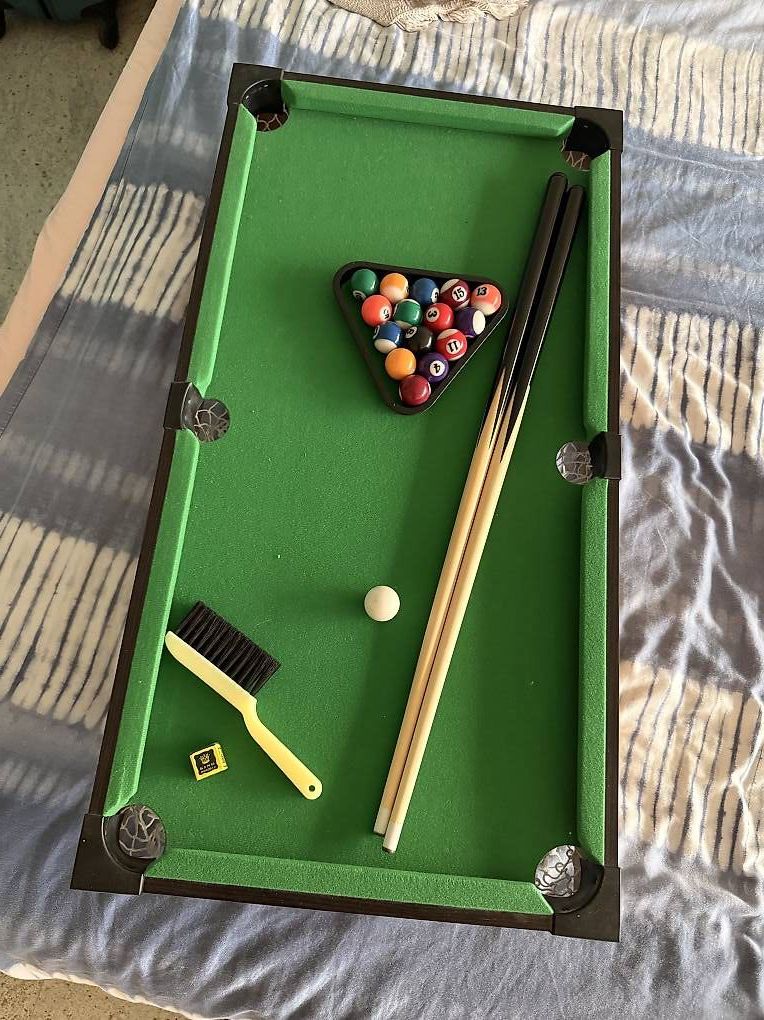 Billiardtische: cooler hochwertiger mini Billardtisch auf Beinen! – Gebraucht aus Zug von julialbi 1