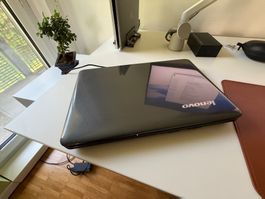 Lenovo G550 – gepflegter Laptop mit Windows 7 (OEM)